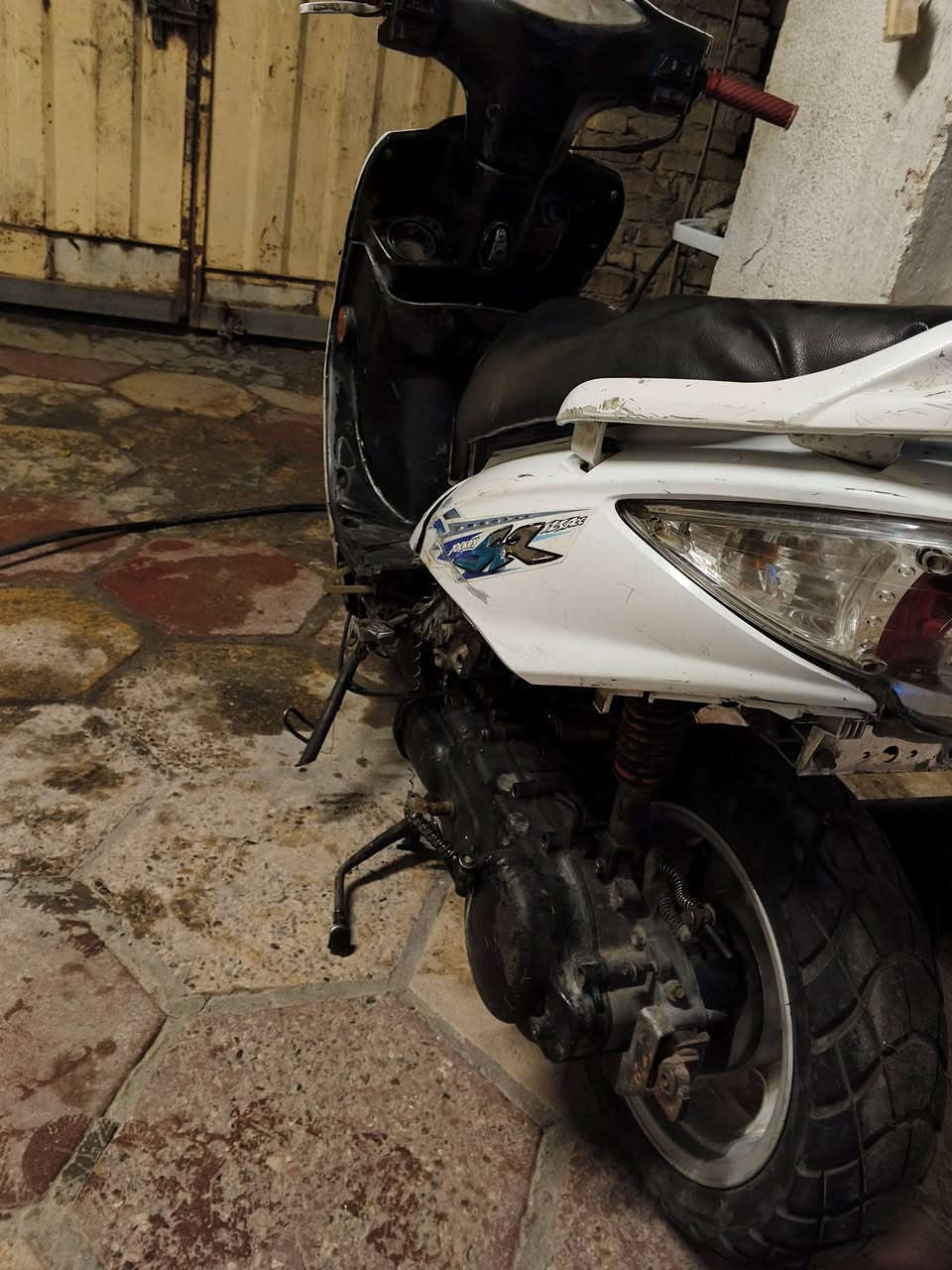 سلام عليكم دࢪاجه للبيع والمࢪوس شعدڪ نزلل
اسم الادࢪاجه جيتي اࢪࢪ ياباني 
بوشه63و4ولفات 
ڪهࢪبايات شغاله سلف شغال عوزه فقط باتࢪي 
مڪاني ڪࢪبلاء حي عامل 
تواصل خاص اوو واتساب 
***********
***********
