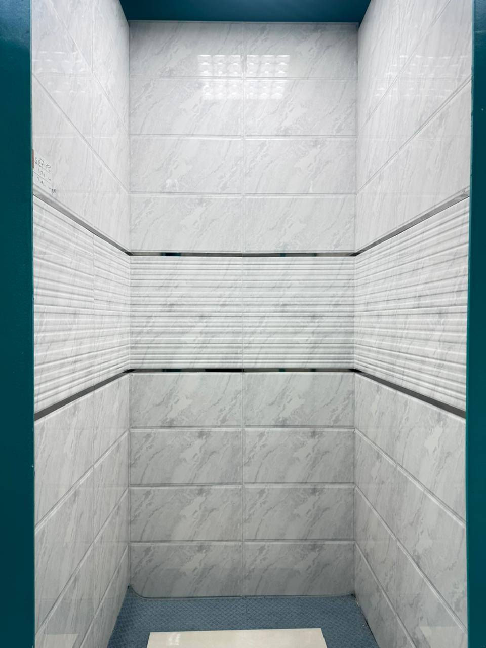 سيراميك جدار هندي درجه اولى
 قياس 30×60 
يشتغل لأي مكان داخل البيت حسب ذوقك
 سعر المتر مع النقشه ٩,٦٥٠
سعر المتر ساده بدون نقشه ١١,٦٥٠ 
#يوجد توصيل لجميع المحافظات
#للحجز والاستفسار التواصل
واتساب 0783 624 9927
