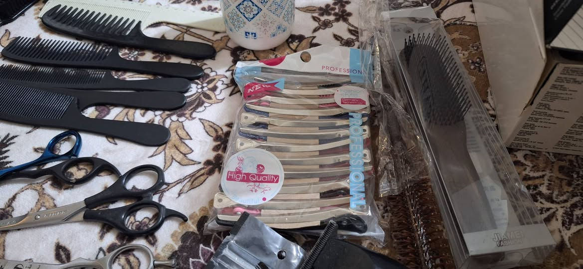 ادوات حلاقه للبيع  شلع   *********** ويوجد توصيل
