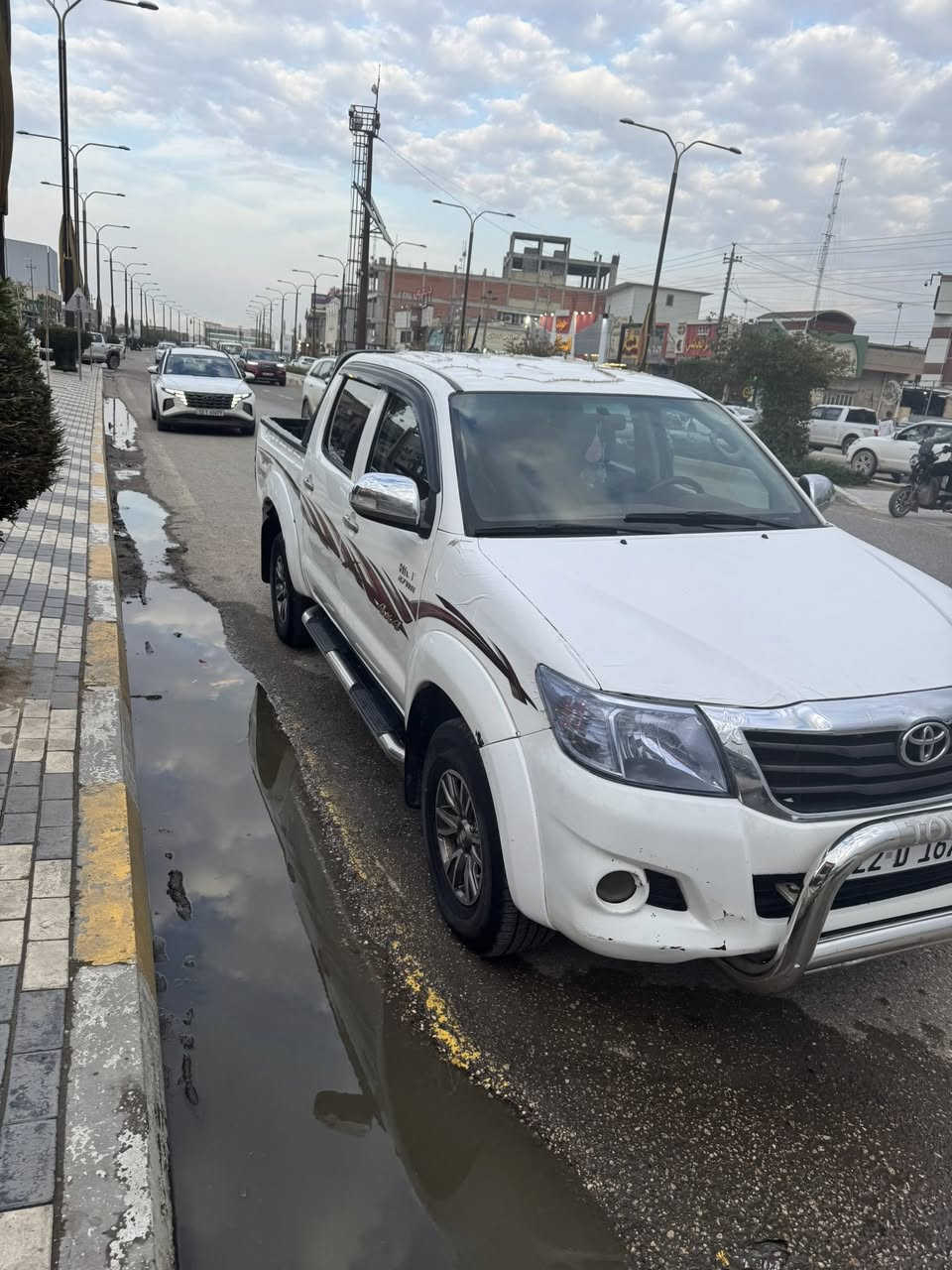 تيوتا فور ويل 2012 گير اوتماتيك رقم اربيل بيها صبغ سونار منشور ابيعلك صبغ عام السعر160وبيها مجال
مكان رمادي***********
