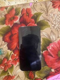 ايفون 13 برو ماكس ما مفتوح ضمان الفحص ،نضافة 95 ،بطارية 82 لون بحري ام...