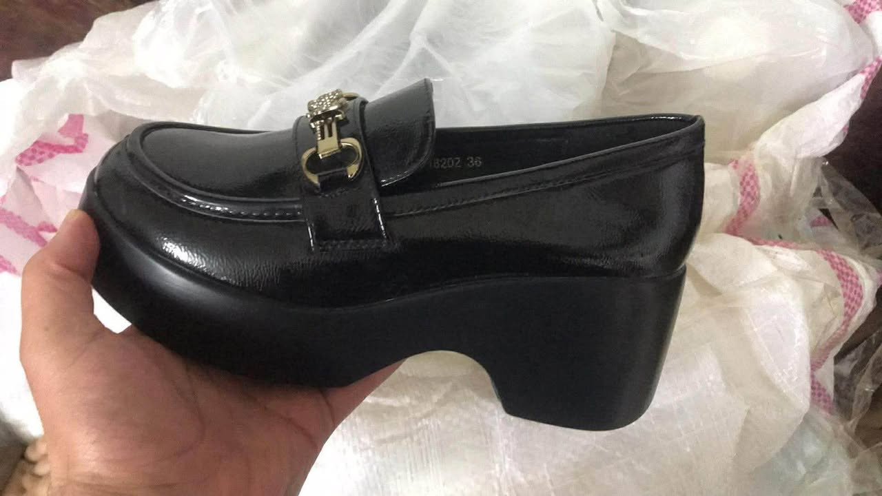 احذية نسائية ماركات تصفيه محل شلع عدد اكثر. من ٤٠٠ قطعه نص بالكرتون ونص لا بدون سعرهن مليونين ونص شلعه


**إذا كنت صاحب هذا الإعلان وتريد حذفه لأي سبب، رجاءا أرسل رسالة إلى الدعم الفني**