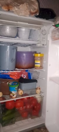 ثلاجة • ٦٠ • بيها مجال