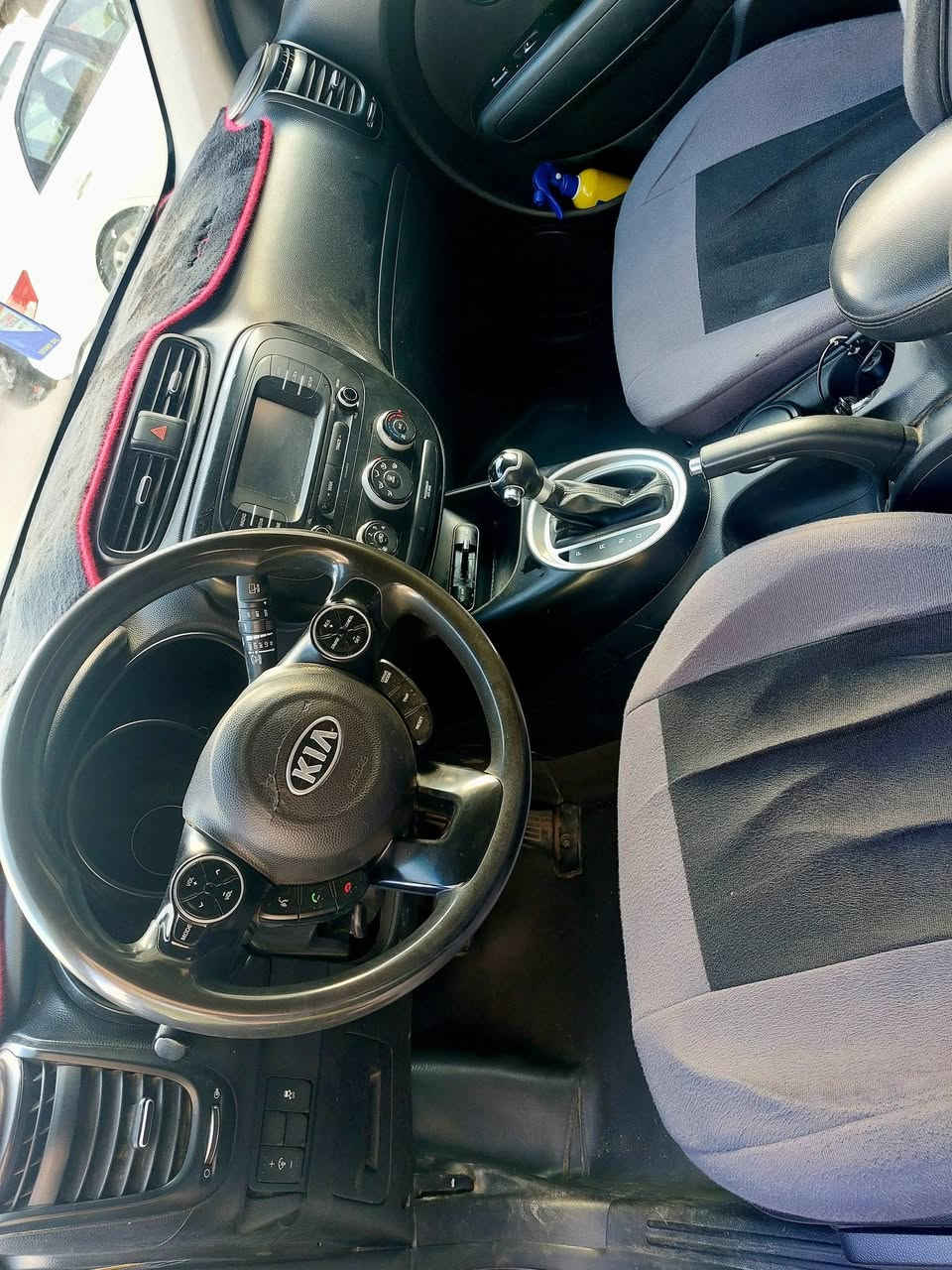 السلام عليكم 
🔴كيا صول 2019
 🔴يتوفر بيع أو مراوس 
🔴رقم جديد وهزه تحويل مباشر
🔴ماشية ٨٨ الف
🔴 جام كهرباء
🔴 تحكم ستيرن ٤ جهات
🔴شاشه وسط لمس مع كامره
🔴بلوتوث usp
🔴 مري كهرباء
🔴 مانع انزلاق
🔴كير at 7 نمر
🔴 محرك 1600
🔴وضعيات قياده( ايكو سبورت نورمال)
🔴ويل كب كروم   
🔴حساس هواء 
🔴صيانه كامله للسياره
🔴 ثلاث قطع وجاملغ بيها راجع بارد
🔴 صدر جديد
🔴السعر أتصال أو خاص 
🔴مكان السيارة بغداد منصور 
🔴للتواصل ***********
