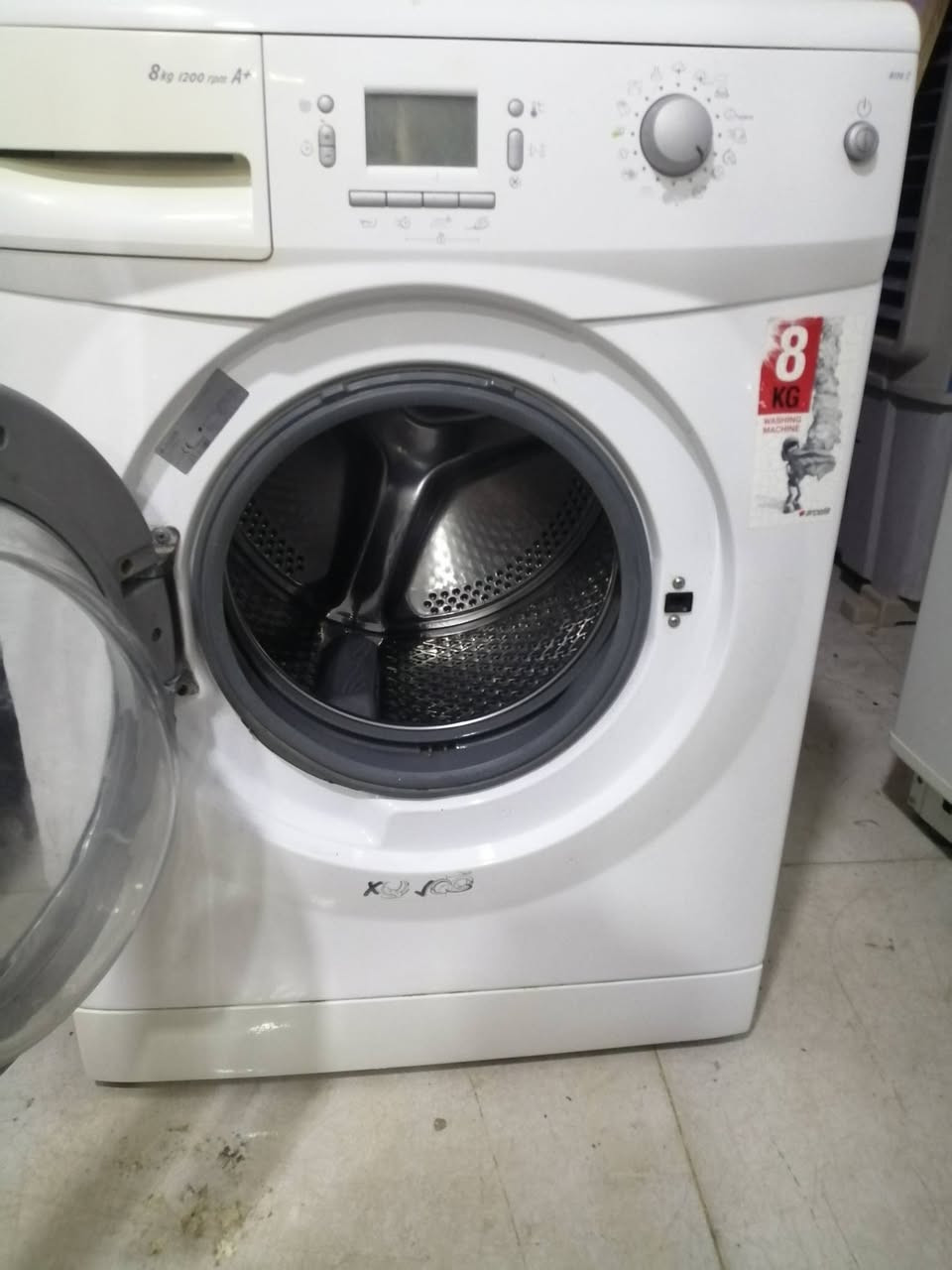 جل شۆر 8کیلۆ ئاچەلیک زۆرپاک بەشەرە نرخی زۆر هەرزان هەر حسێبکە بەلاشە 100هەزار ئاو هاوریەتی.
***********
