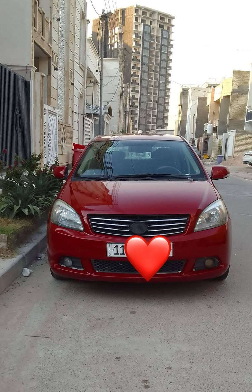 السلام عليكم.... فولكس موديل ٢٠١٢ نظيفة جدآ  اوتوماتيك مكينة وكير  ياباني خير من الله  صدر جديد كهربائيات كاملة الداخل جلد شاشة اندرويد  نظام كاميرات رقم بغداد انكليزي بإسمي هزة وسنوية جديدة مصبوغة عام للجمالية وعندي صور وفيديو للسيارة قبل الصبغ... السيارة كاملة وجاهزة بدون أي نقص وبالواقع بعد احلى من الصور  السعر ٥٥ ورقة مكاني بغداد للإستفسار الاتصال ***********
