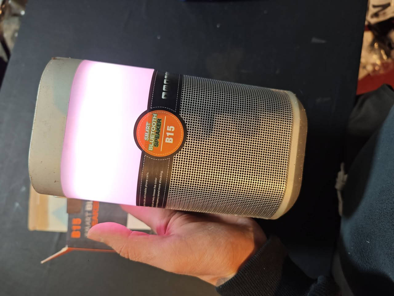 سبيكر عملاق ونفس الوقت تيبلام مع ازرار تحكم لمس يدعم البلاتوث والرام الخارجي قطعه ثكيله واصليه 20 الف فقط 

توصيل جميع المحافظات


**إذا كنت صاحب هذا الإعلان وتريد حذفه لأي سبب، رجاءا أرسل رسالة إلى الدعم الفني**