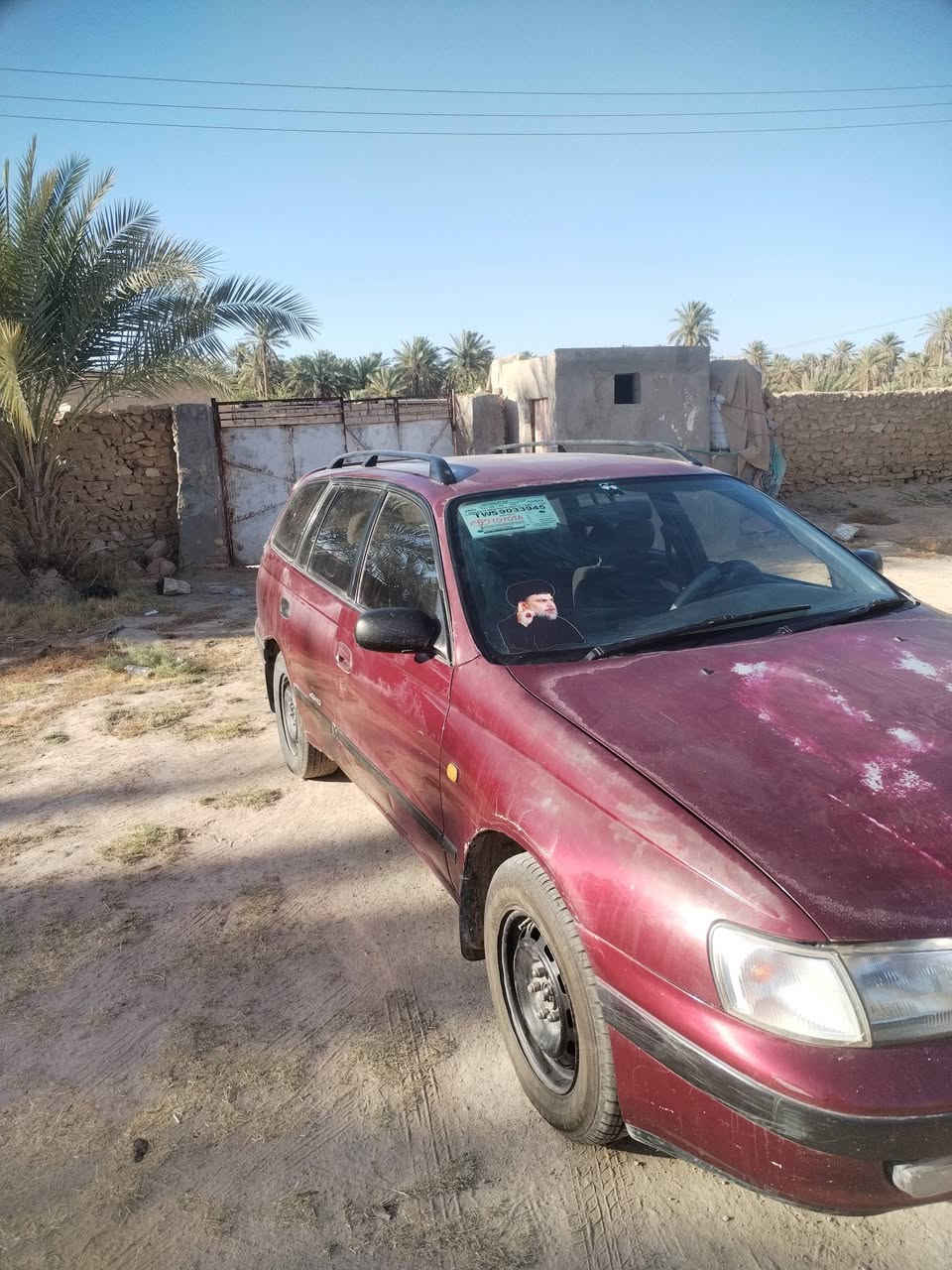 السلام عليكم سيارة كالدينا مديل 94 مكفوله من الضربه والحادث سيارة حلوه ونضيفه رقم بابل نكليزي مداور ثاني يوم السعر 55 وبيها مجال  مكان السياره نجف للاستفسار اتصال ***********
