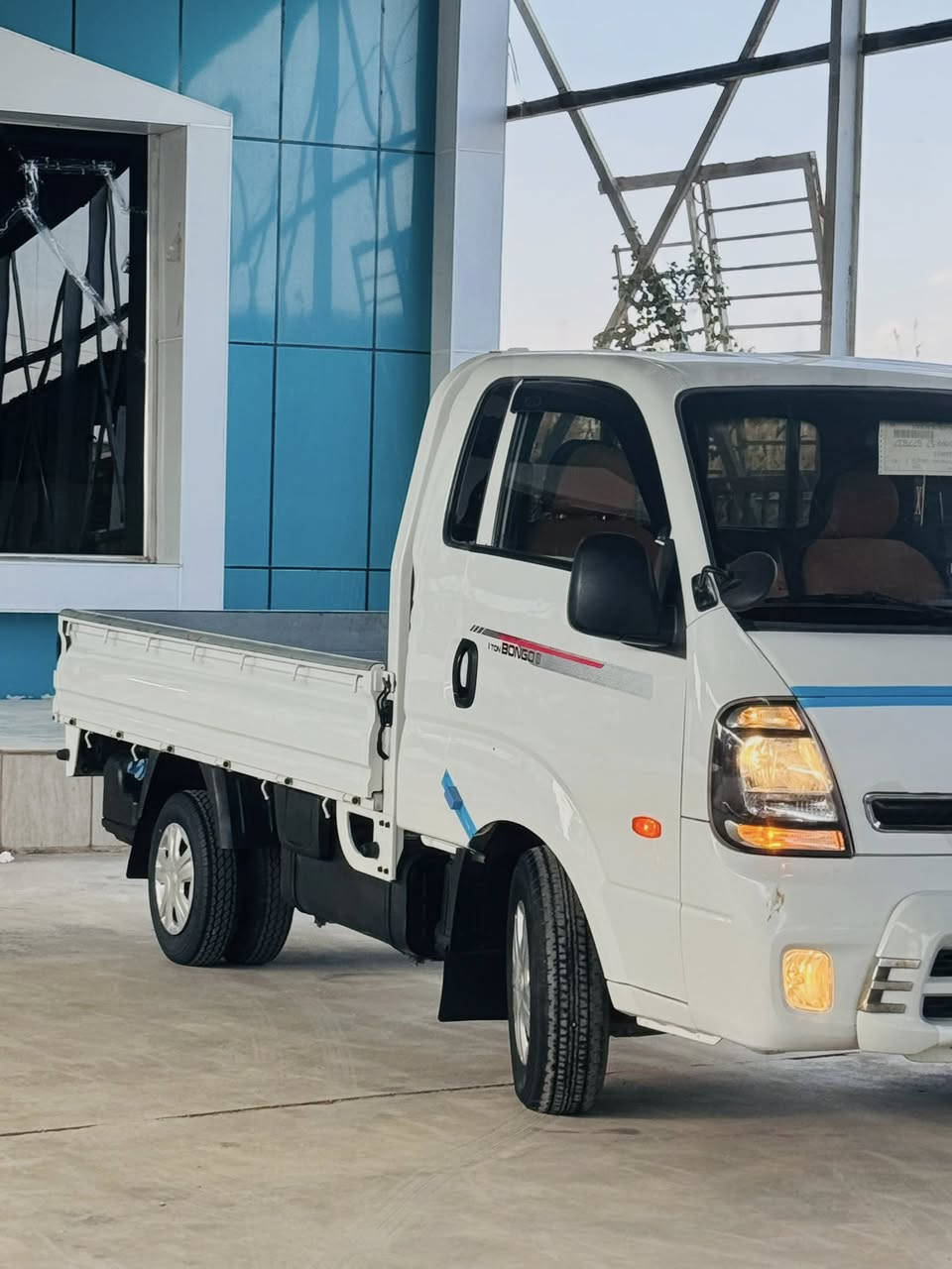 السلام عليكم ورحمة الله وبركاته للبيع كيه مسكر 2020 دبلو 
كفاله عامه من كلشي شرط السونار فول مواصفات گير عادي محرك على البلاد مال جناي السياره دبلو شغال
 بيع او مراوس حسب القناع السعر (160) و بيها مجال حك الجيه شي قليل للمكان بابل الحله الحمزه الغربي للاستفسار ***********☎️
