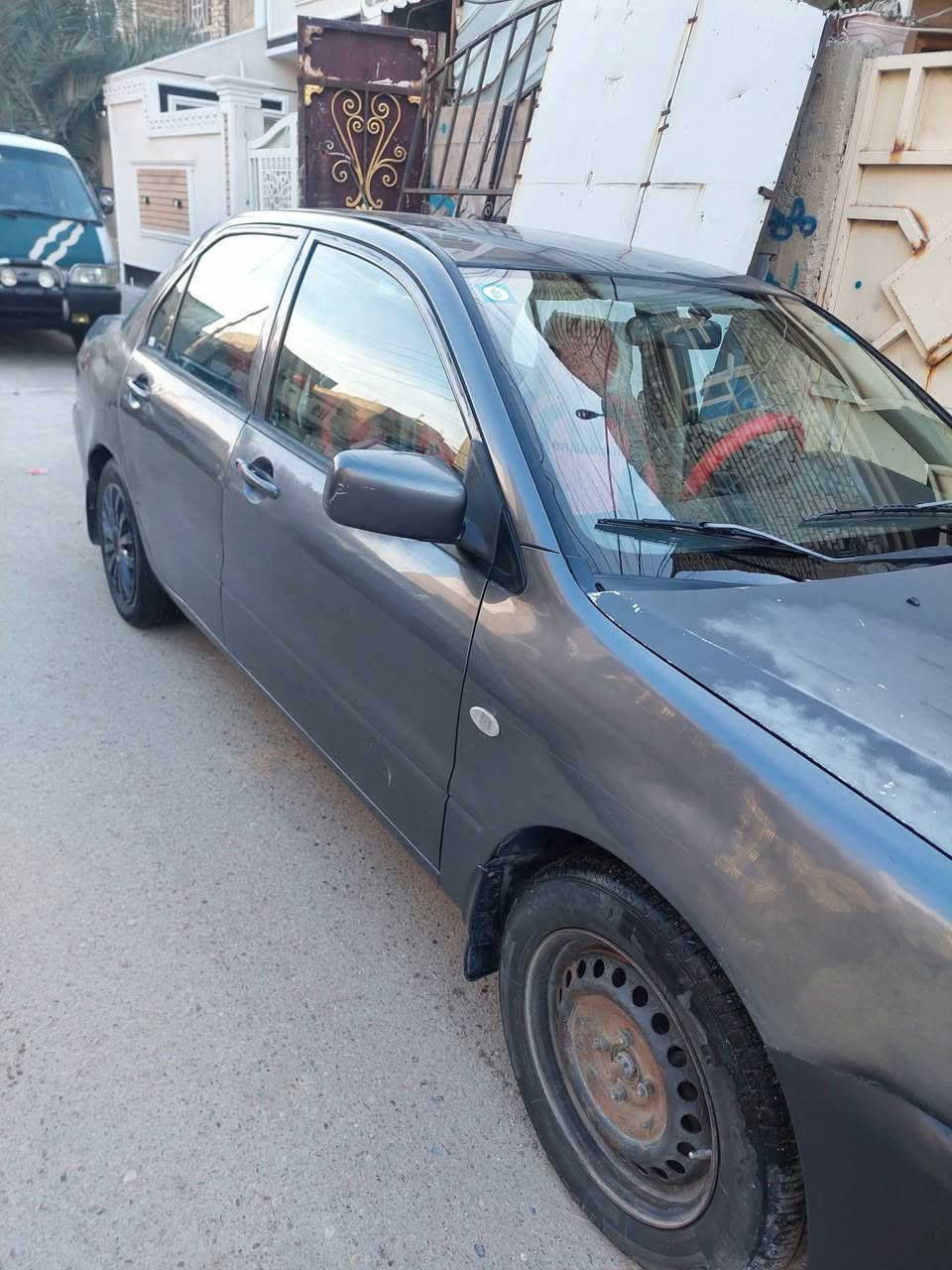 السلام عليكم لانسر موديل ١٠ رقم بغداد سنوية لغاية ٢٠٣٠ كير محرك تبريد كهربائيات مكفول بيه ضربة بلجاملغ الخلفي مواصله داخل  صدر تايرات نضيف السعر ٧٧ عنوان بغداد رقم الهاتف ***********
