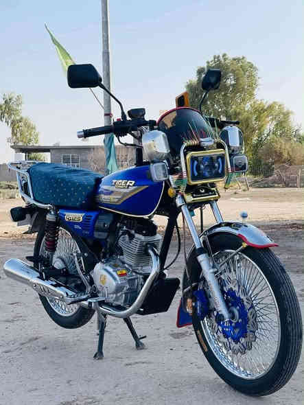 دراجه تايكر مكفوله كفاله عامه اوراقه اصوليه 
للبيع موديل 2024 السعر 650 مستعجل ع لبيع والشراي يتصل وبي خير ويدلل ع رقم***********
