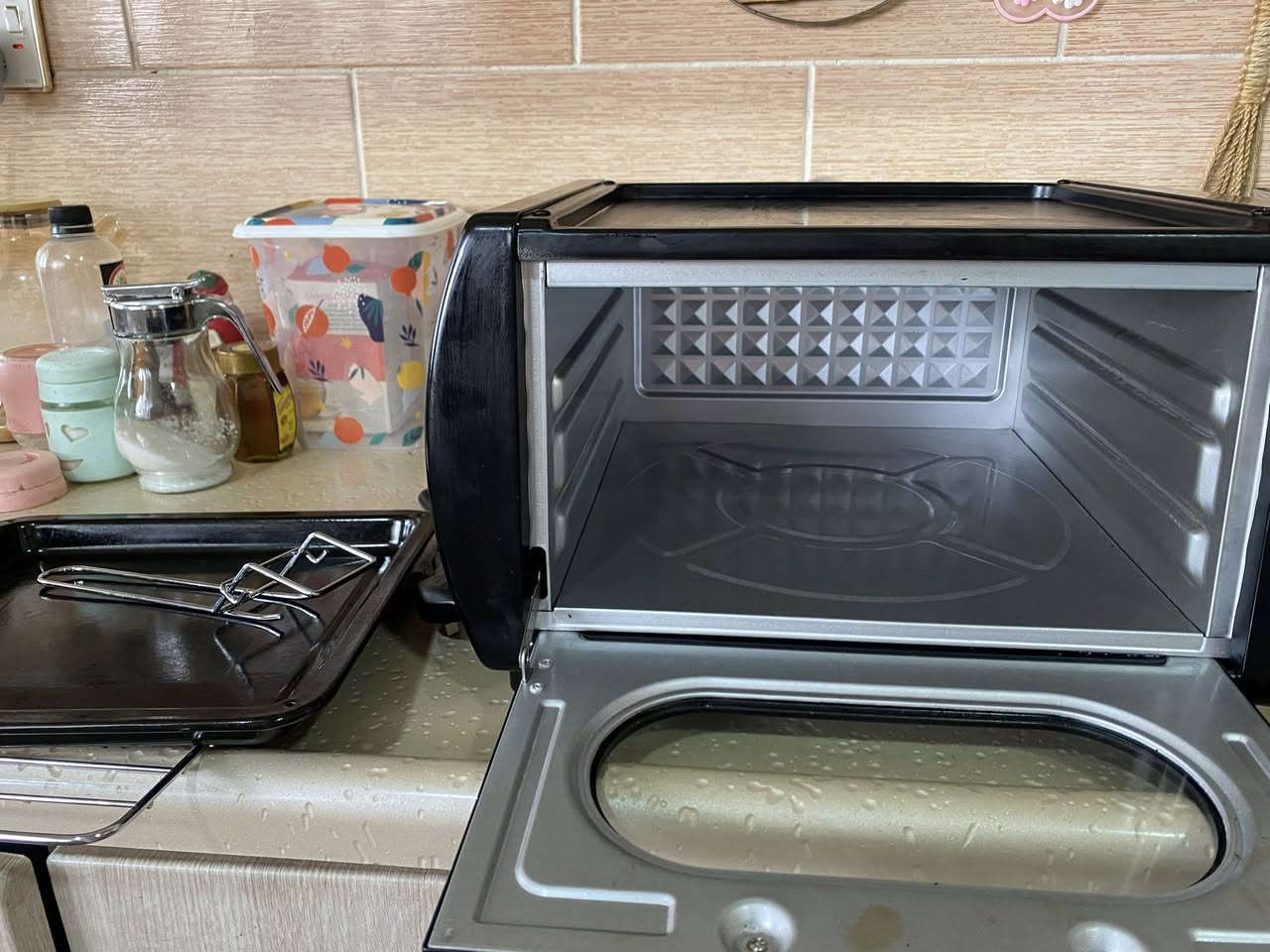 فرن حجم صغير جديد مستعمل مره وحده فقط اشتريته ب 75 اريد ب 50 الف


**إذا كنت صاحب هذا الإعلان وتريد حذفه لأي سبب، رجاءا أرسل رسالة إلى الدعم الفني**