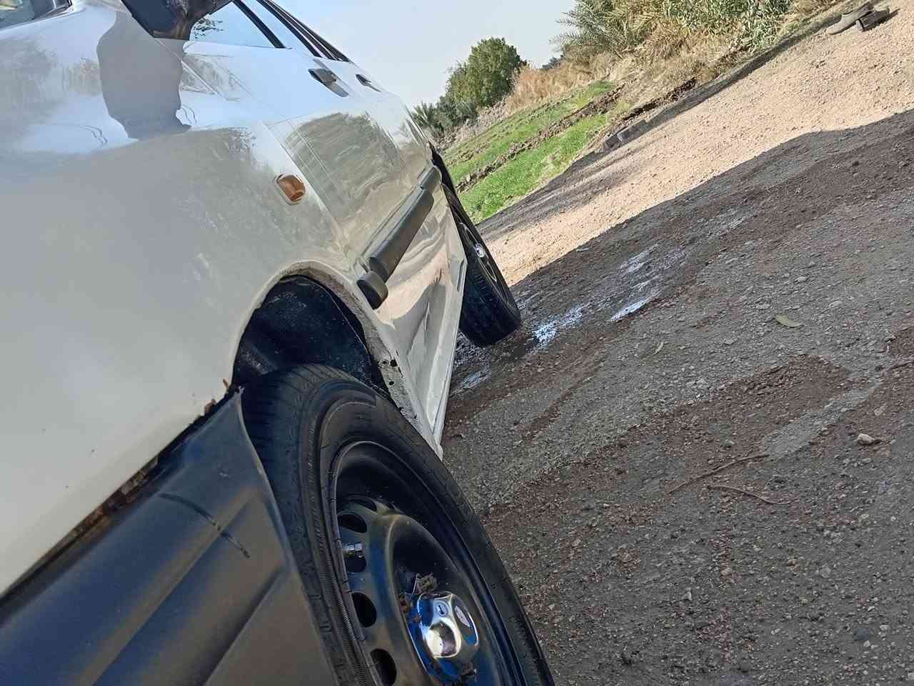 سلام عليكم سايبه البيع موديل 15 كير ومكينه كفاله حداديه كهربايات غرفه جاهزه تايرات جديده لاتبديل ولاضربه قويه سياره جاهزه  سنويه الل 27 سعر، 36وبيه مجال ***********
