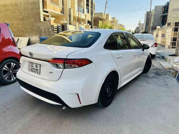 السلام عليكم خواتي للبيع كورلا 2020 وارد امريكي مواصفات LE وشادلها بجم مال S والبلادي موجود مكينه 1800دوش انسه شي اسمه محسن او دوانز رقم بغداد الجديد بسمي وهزه جديده وسنويه جديده ماشيه 67mi حادثها حافت البنيد اخت الكلين ناشر صور الحادث صابغين البنيد بمريكا وبيها كلير جاملغ وباب سايق من امريكا وناشر صور الحادث كلش خفيف وحلو وبل عراق صار بيها طخ بين الجاملغ اليمنه والباب كلش بسيطه سياره جديده بعنى الكلمه وشوفت عينك معروضه ب 138 وبيها مجال مكاني بغداد حي الجهاد للاستفسار ***********
