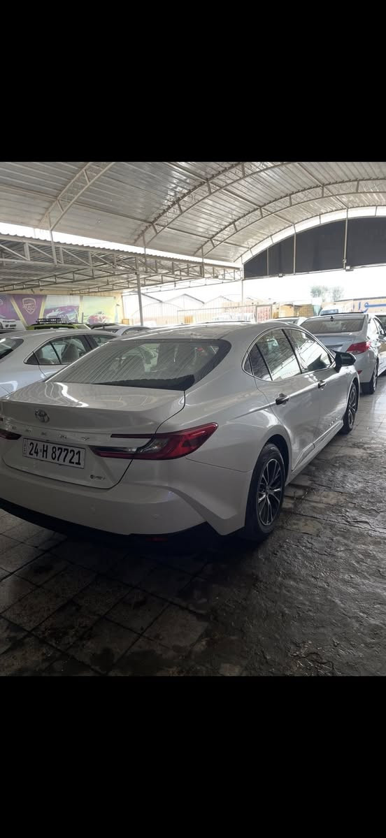 السلام عليكم
للبيع تويوتا كامري 2025 هايبرد 
وارد خليجي عبد الطيف كفاله من  عامه 
السياره ماشيه 31.000
شاشة حجم وسط
الشاشة ابل كار
كشنات تحكم كهربائي 
حساسات خلفيه 
مري شفط
دخول ذكي 
تشغيل ذكي 
مثبت سرعه 
مثبت مسار
لايتات زنون 
السياره حيل حلوه ومنصوبه جديده بالنايلون الي تفيده لو يدخل خاص لو يتصل على الرقم وبالخدمه
***********
