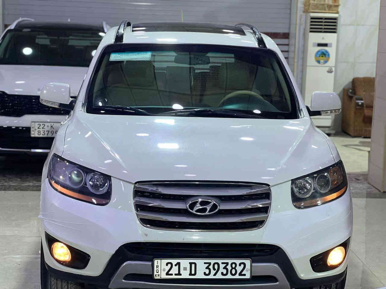 🌹تحية طيبه 🌹
ملاحظة :-السياره للبيع او مراوس بشمالي 
فوول عدا البصمه 
💰💰——————————💰💰
نـــوع السيــــارة : هيونداي سنتافي خليجي 
المـــــــوديــــــل :2012
لـون الســـــــيارة : ابيض
عدد الاسطوانات : أربعة سلندر
حجـــم المحــرك : 2.4(2400)
ألــــــــــــــــــوارد : خليجي 
رقــــم اللوحـــــة :سليمانية (بأسمي)سنويه جديد 
المـــــــــقاعــــد : مخمل
الســـــعـــــــــــر:148 وبيه مجال حك الجية
………………………………
اخوان السياره بيها جاملغ امامي بدون حادث صبغ 
السياره جاهزه من كلشي دينار ما تصرف عليه وهاي الصور قبل شوي صورته

📩للاستفار مراسلت الصفحة او الاتصال 💌

الهاتف :-***********🤳🤳
واتساب:-***********📲📱
اتصال
***********
العنوان:-ديالى خانقين 
معرض الجزيره 

🙏🙏وأسف ع الاطالة 🙏🙏
والسعر( 148)$ خناقين, ديالى
