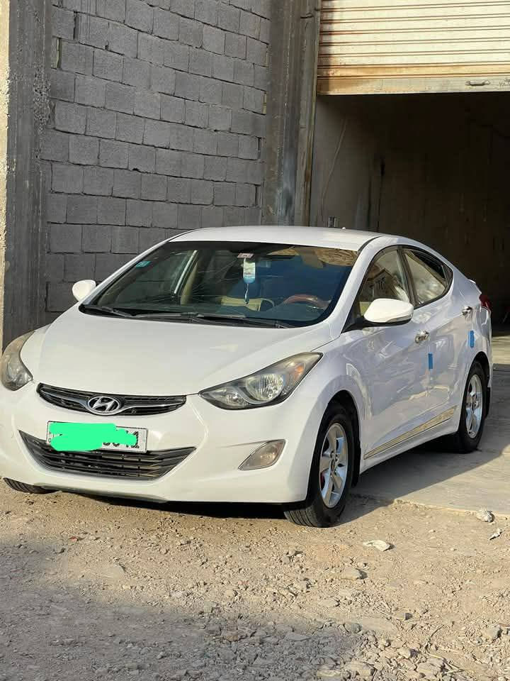 النترا 2014 خليجي
محرك ١٨٠٠ دوش
كير محرك حداديه تخم تاير
سنويه جديده 
رقم انكليزي ذي قار
نضام ايكو اقتصادي 
حساسات خلفيه اشاير مري
استخدام شخصي 
بيه صبغ بنيد بدون ضرر ولا معجون اثر شخوط مع تكحيلات بسيطه
مداور ثاني يوم بسمي
مكان السياره الرفاعي ***********
