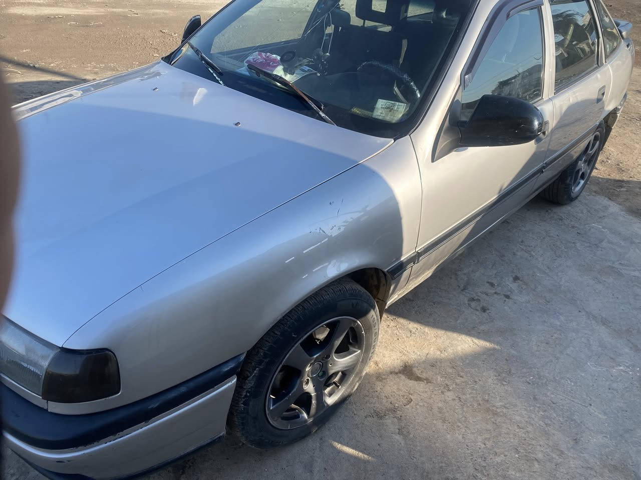 سلام عليكم
للبيع فكترا ٢٠
موديل ٩١ 
سنويه لل ٢٧
كابون بيها عظمي 
مصبوغه جماليه 
محرك بيها بديه نفخ 
سعرها ٣٥بيها مجال 
***********
