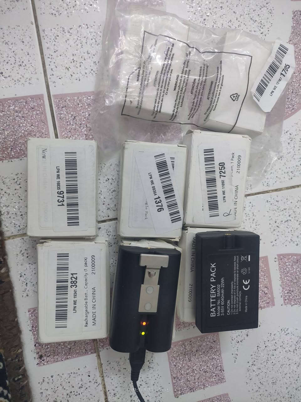بطاريات قابل لشحن بهذا الشكل ما اعرف ماليش الي، يفيده ينطينه سعره العدد 8 قطع


**إذا كنت صاحب هذا الإعلان وتريد حذفه لأي سبب، رجاءا أرسل رسالة إلى الدعم الفني**