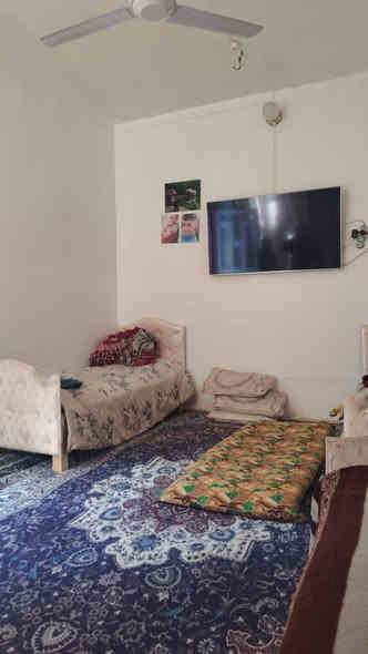 دار للبيع مساحه 100متر مربع الشكل يحتوي على غرفه و صاله واستقبال ومطبخ وصحيات مجموعتين   البناء بلوك و طابوگ الاساس صب كونكريت والسطح عگاده طابوگ 

الموقع النجف كوفه شارع المعمل  فرع الصيدليه الحديثه يبعد عن شارع المعمل 200متر (مرقم بلديه) 

السعر 33مع المجال يرهم مراوس او بيع 

***********
