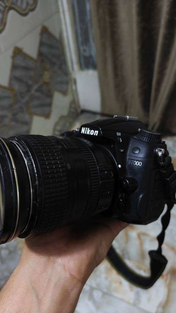 كاميرا نيكون D7000 مع عدسه 24 120 نانو كرستال واگعه العدسه وواگفه لاتقرب ولاتبعدل فوكس ماطور شغال شتر الكاميرا 30 الف سعر 450 الف مكاني بغداد مدينة الصدر *********** بغداد, العراق
