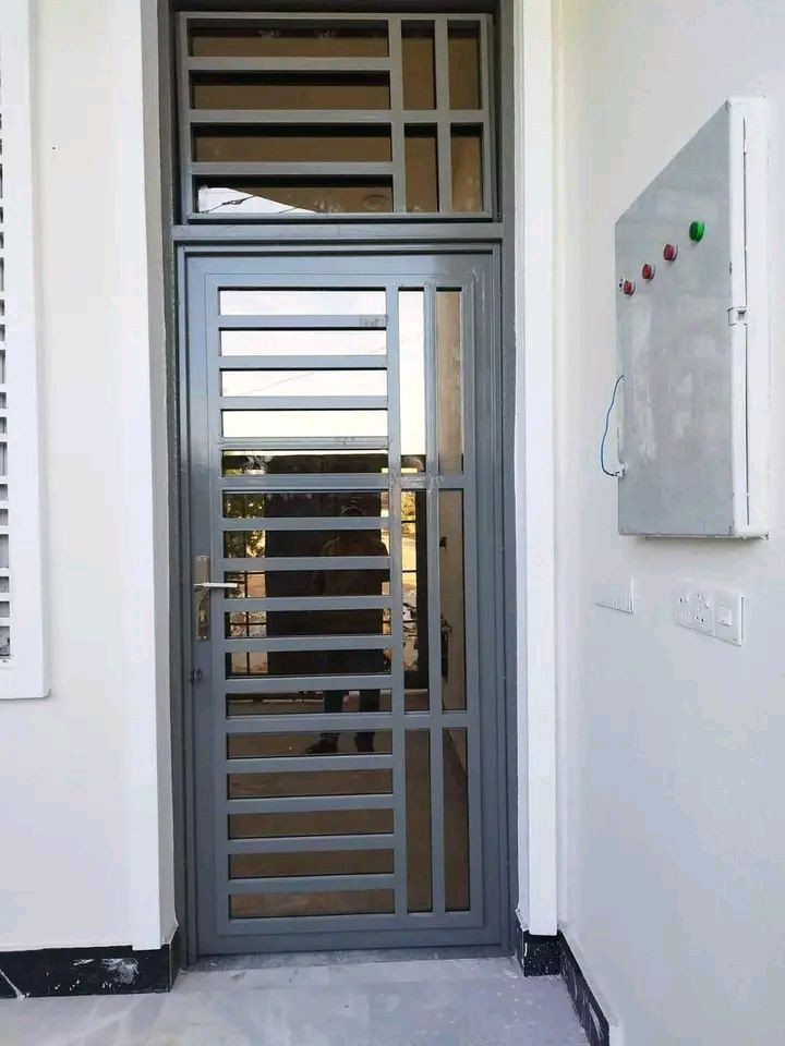 اعلان اعلن  حداده متنقل وعامه ويوجد لدينا كادر يعمل بالابواب بالشبابيك والسقايف الحديثه الكيا اسبان ساندويتش بنل اسعار مناسبه وحديد ثقيل 2 ملم 
والمحجلات والكتائب كافه اعمال الحداده
موقعنا الكائن سامراء 

باداره بلال الحداد 
*********** 
***********
