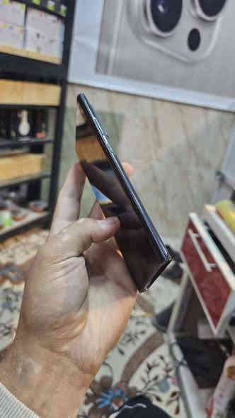 سلام عليكم للبيع نوت20الترأ جهاز نضيف مبدل فقط شاشه اصليه او ضهر مفطور شي بسيط 
جهاز شرق أوسط دبل شريحه 
ذاكره 256
السعر 275الف او بي مجال 
مكان النجف العباسيه 

.رقم الهاتف ***********
