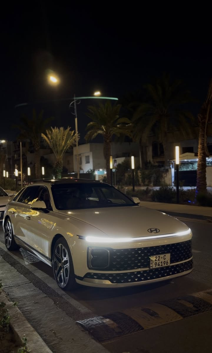 ⁨	الحلوة نعرضت للبيع 👇🏻🔥
.ازيرا :2024 
.
المواصفات:لمتدد فول للخير 
.
الوحة: اربيل خصوصي
.
ألون:أبيض 
.
الاجزاء المطلية: كلين تايتل
.
ماده المقاعد:جلد
.
عددالمقاعد:5 
.
الحالة:مستخدمة
.
خليجية :V6 
. 
الممشى 49 ألف كم
.
السعر: 31,000$
الهاتف :***********
