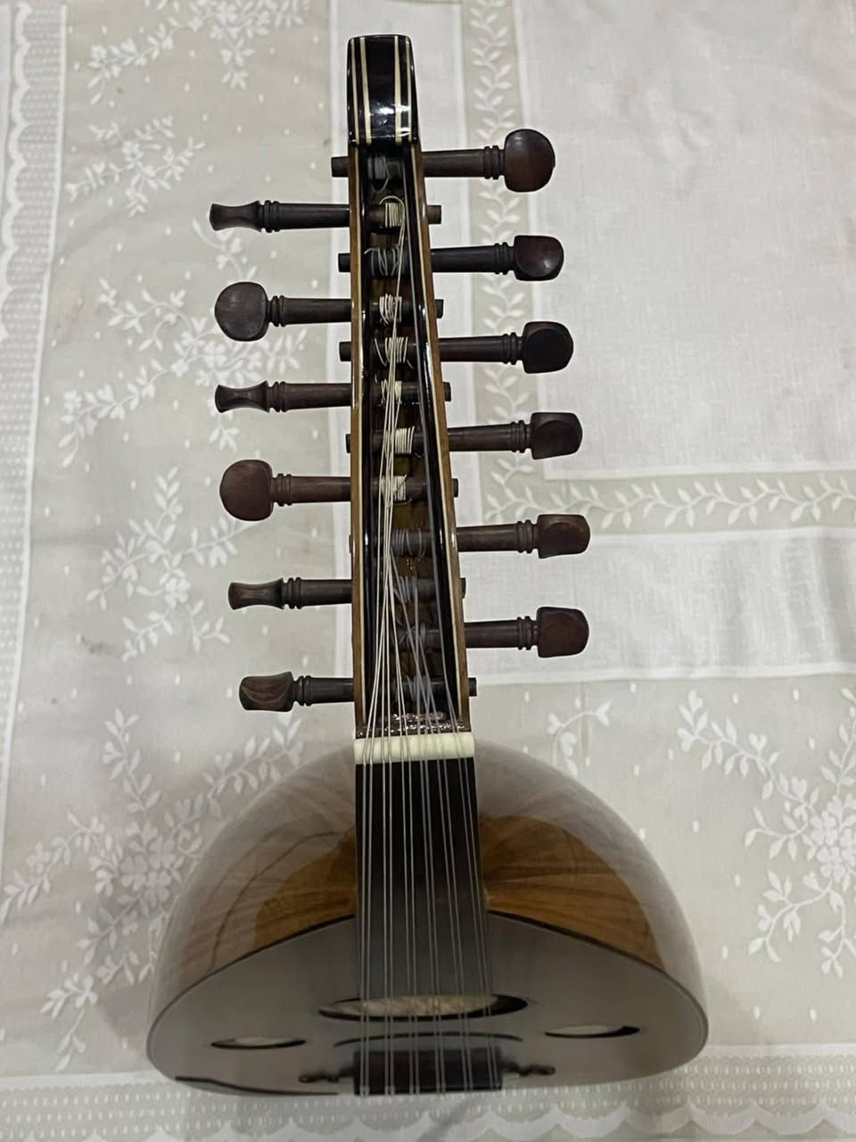 عود عراقي صناعه علاء ابو عبدالله الخفاجي القصعه جوز شامي الوجه سيدر كندي قطعتين اوتار لابيلا السعر ٥٠٠ الف


**إذا كنت صاحب هذا الإعلان وتريد حذفه لأي سبب، رجاءا أرسل رسالة إلى الدعم الفني**