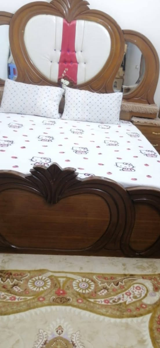 بغداد البلديات السعر 450 وبيها مجال حق الجيه رقم الهاتف ***********
