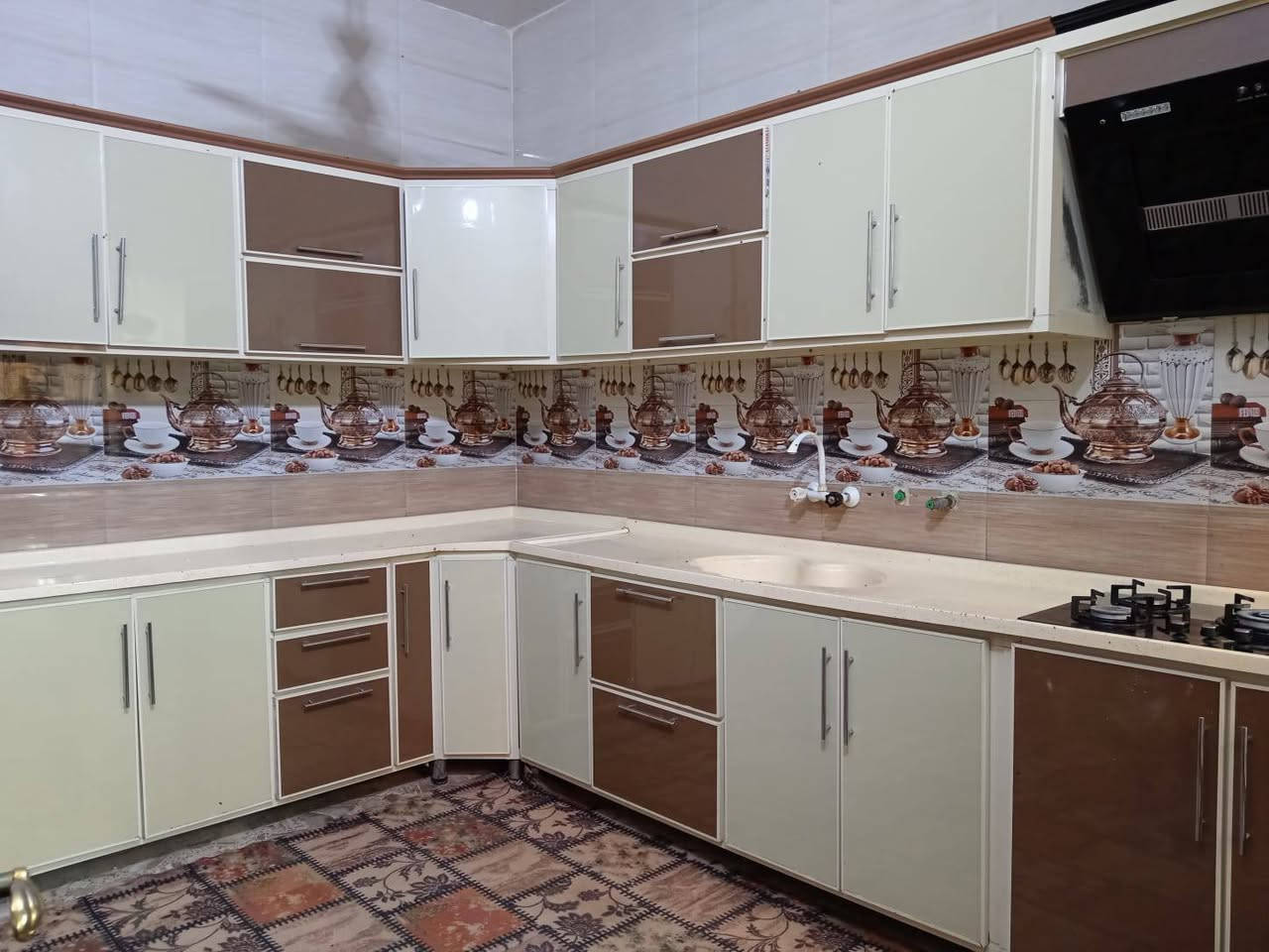 كاونتر كرانيت طابقين
الارتفاع 70
ولطول  4 ونص 
تواصل علئ الرقم فقط بيه واتساب
***********
الدوينيه
