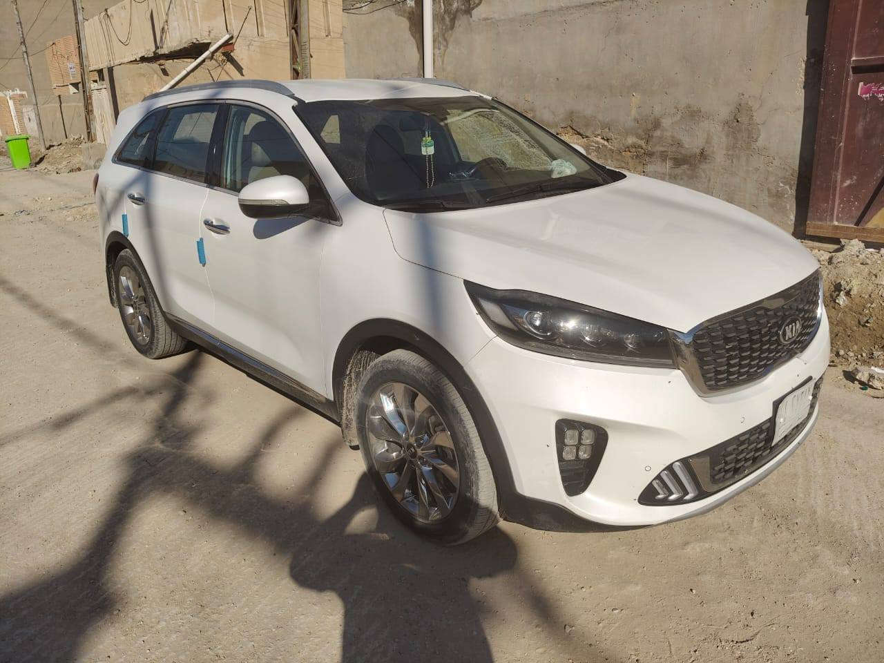 للبيع سورنتو 2019خليجي V6 رقم واسط ماشيه 180KMمكينه كير كفاله بيها  باب تبديل بصف السائق فقط والباقي مكفول السعر245 وبيها مجال بسيط 
مكلف بالنشر 
***********
متوفر اتصال و تساب
