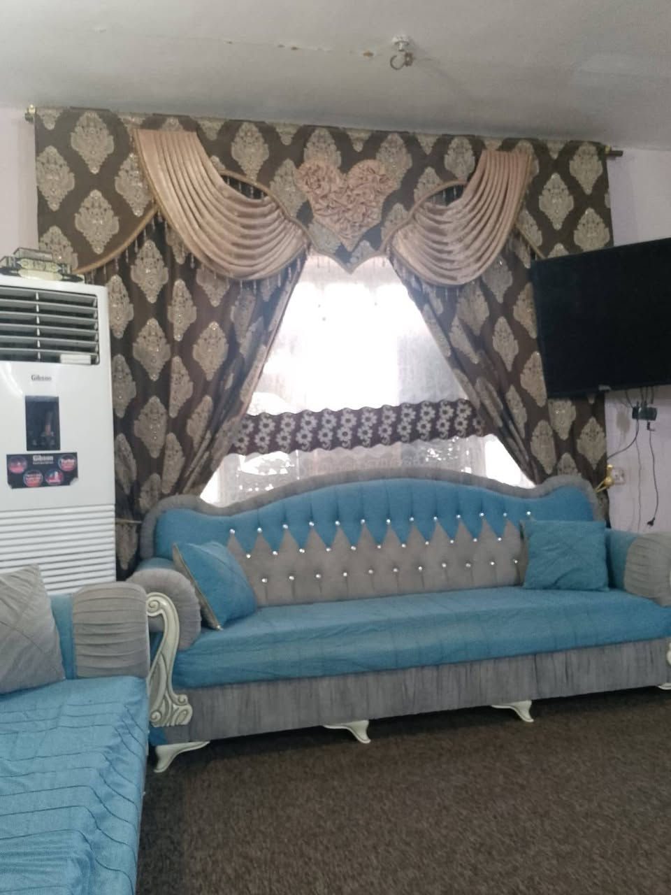 السلام عليكم غراض اللبيع
تخم تزكام 15مقعد 
برد العدد 4
كاونتر الاتصال برقم ***********
