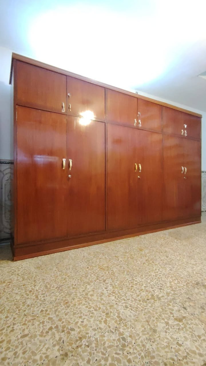 السلام عليكم كنتور 6بيبان كلش نضيف وكامل كل نقص مابي تفصال درجه اوله
صاج عراقي السعر 300


**إذا كنت صاحب هذا الإعلان وتريد حذفه لأي سبب، رجاءا أرسل رسالة إلى الدعم الفني**