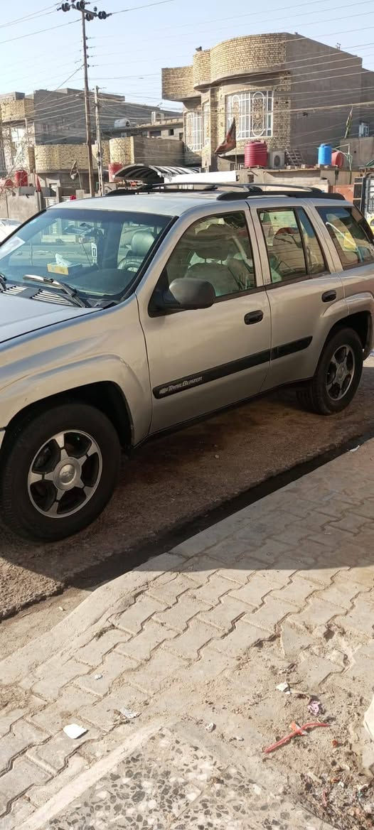 سيارة لبيع بلازر 2004 مكينه وكير 3000 سيار بسمي رقم بصرة رقم نكليزي ***********
