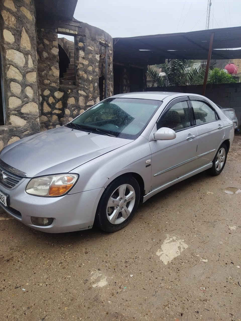 السلام عليكم للبيع سيراتو موديل ٢٠٠٠٧ رقم سليمانيه خير من الله سعره ٦٨ وبيه مجال لشراي عنوان كربلاء الحسينيه اتصل وتدلل ***********
