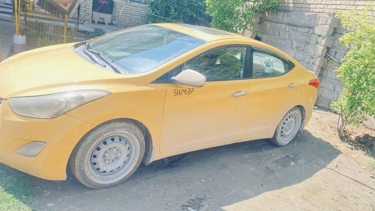 الانتره 2012خليجي سيارة بيه نقوصات بصيطه شاشه وماطور الفتحه  سعر 95 وبيه مجال
وتساب***********
