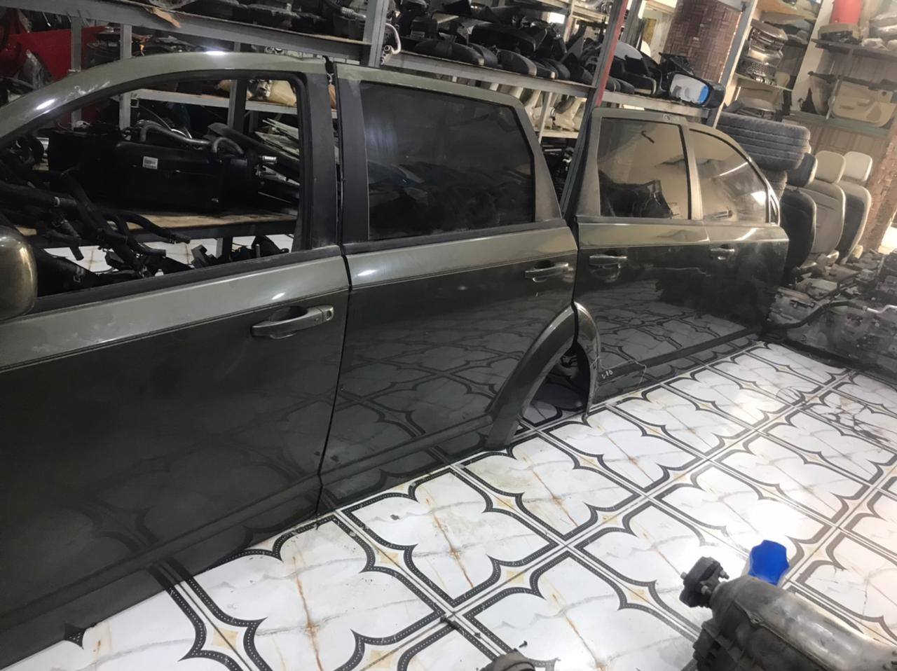 بيبان جورني لون مميز زيتوني
كاملات عده البطانه 
***********
المكان ناصريه
