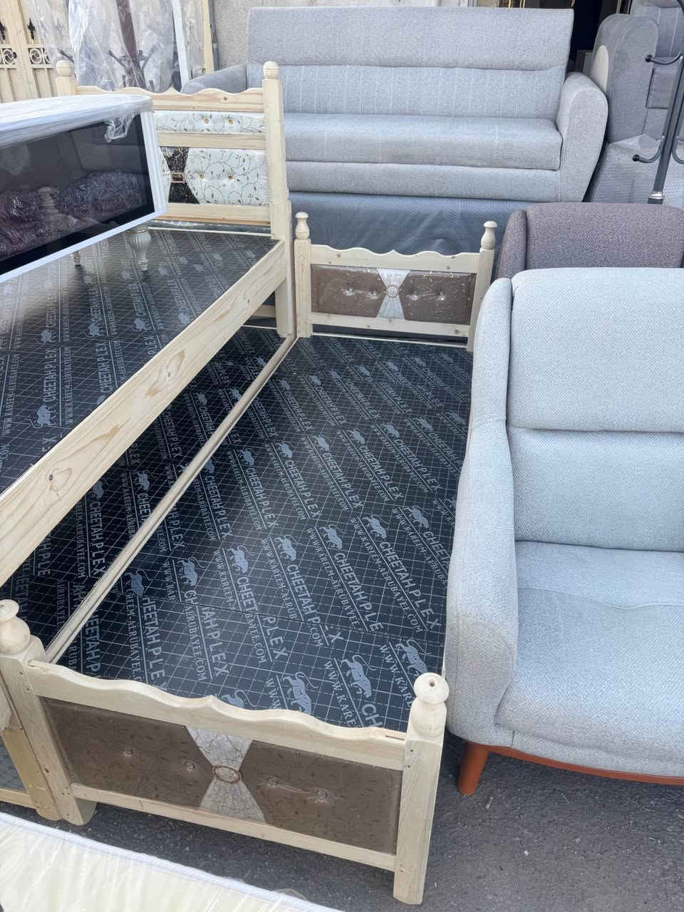 سلام عليكم الى زباىنا الكرام وصول واجب جديد من سرير نفر واحد خشب بجميع موديلت و بجميع احجام و بالوان مختلفً و نوعيه درجه اولى
مع تخفيض قنبله اسعاره بسعر جمله 🔥🔥🔥
رقم موبايل ***********
يتوفر توصيل الى جميع مناطق كركوك كركوك, العراق
