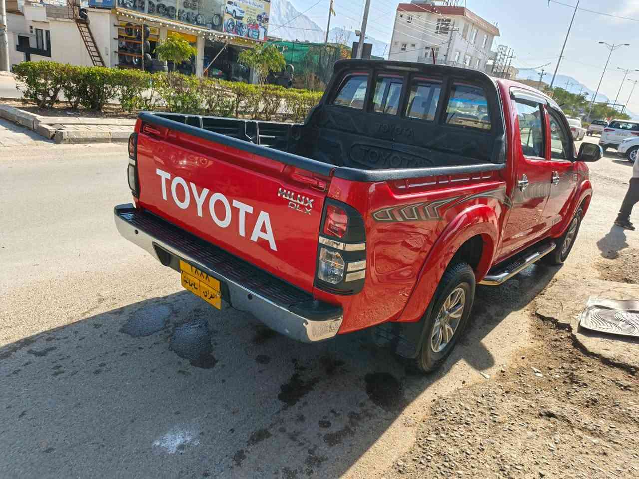 السلام عليكم 🎉سياره هايلوكس فور ويل موديل٢٠١٢اوتماتيك بليته و سنويه رقم سليمانيه مميز لل٢٠٢٨ماشيه ١٩٨الف محرك شرط ما مفتوح السياره مكفوله عدا الموضح بالسونار  السعر216وبيه مجالل
عنوان خان ظاري ابو غريب
رقمي ***********/***********
بًيَهّ بًآرکْوٌد بانزين ديالى
