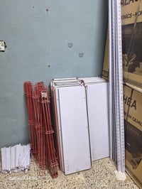 مجمدات طرحيه جديد ضمان سنه استبدال حجم 18 قدم و رفوف جداريه عدد34 رف ت...