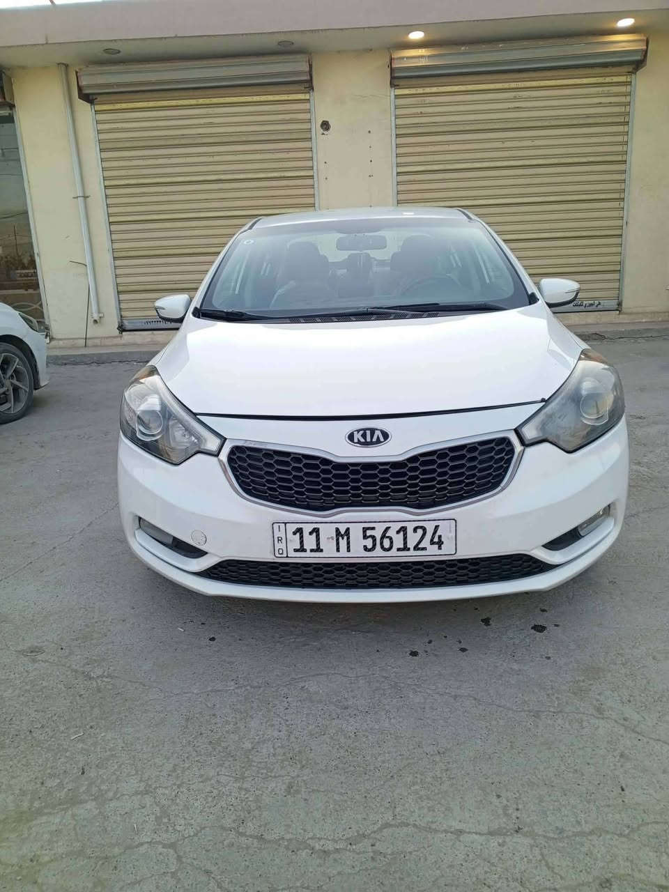 السلام عليكم
فورتي 2014 امريكي مكينه 2000 كير مكينه مابيهن شي قطتعين  صبغ وبارد بل جاملغ الخلفي على كد شبر تبريد شغال  
يرادله صدر امامي    السعر110وبيه مجال مكاني بغداد الدوره ***********
