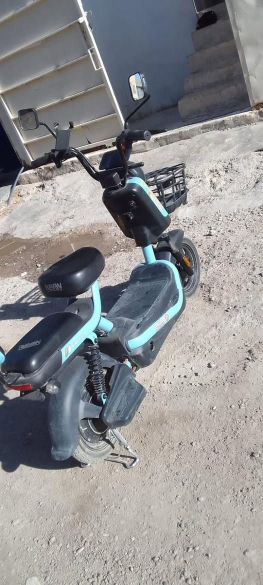 سلام عليكم بيع دراجه حجم14ريان رنضيفه رايده 250للتوصل والاستفسار***********
