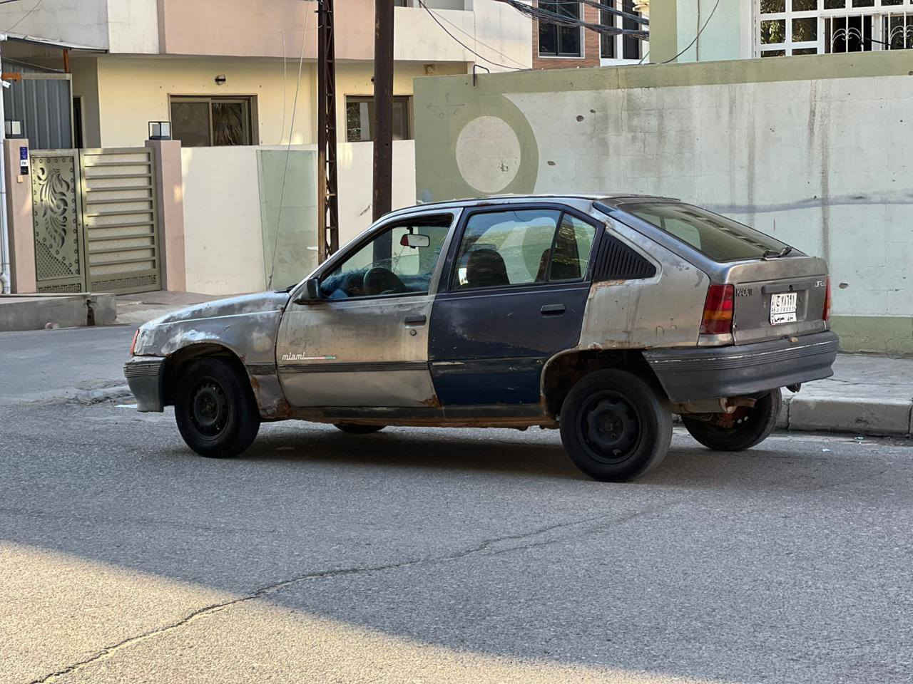 السلام عليكم
كاديت للبيع محرك وكير نظيف كوبون بانزين ماستر رقم الماني نينوى شرط الوكالة والتحويل والكشر كدام العين السيارة تمشي ومابيها شي   السعر ١٥وبي مجال مكاني موصل  للاستفسار اتصل ع الرقم ***********
***********
