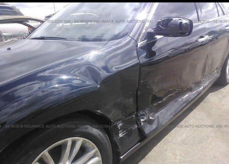 السلام عليكم
كرايسلر اوباما C300
موديل2016 اصل 
رقم بصرة ابسمي تحويل 
مواصفات C 
فول مواصفات 
بنراما 
خزن ميموري 
ستيرن كهرباء
كشنات كهرباء
كشن تدفئة تبريد
حادث مثل ماموضح بصور وبية 5 قطع تبديل  
جاهزة مكينة كير حدادة تبريد 
عنوان البصرة المعقل

+964 770 564 0788


**إذا كنت صاحب هذا الإعلان وتريد حذفه لأي سبب، رجاءا أرسل رسالة إلى الدعم الفني**