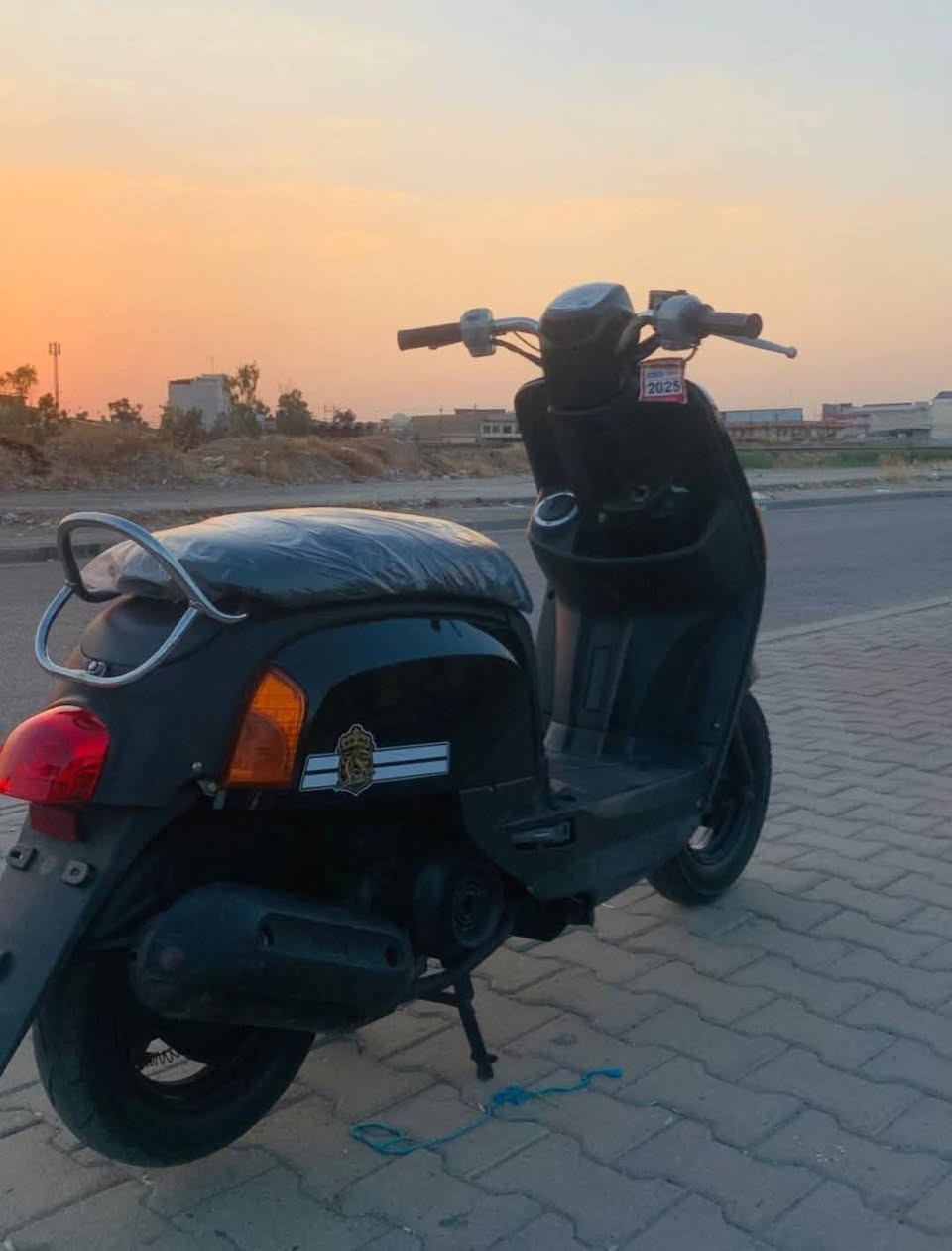 ماكس بوليسي
خير من الله معدل شلعه 
بلاد بلاد اي عيب مابيها فقط ناقصها باتري
كلشي شغال كلها بلاد من بك لايت لل لايت
سعرها 750 وبيها مجال 
رقمي:***********
