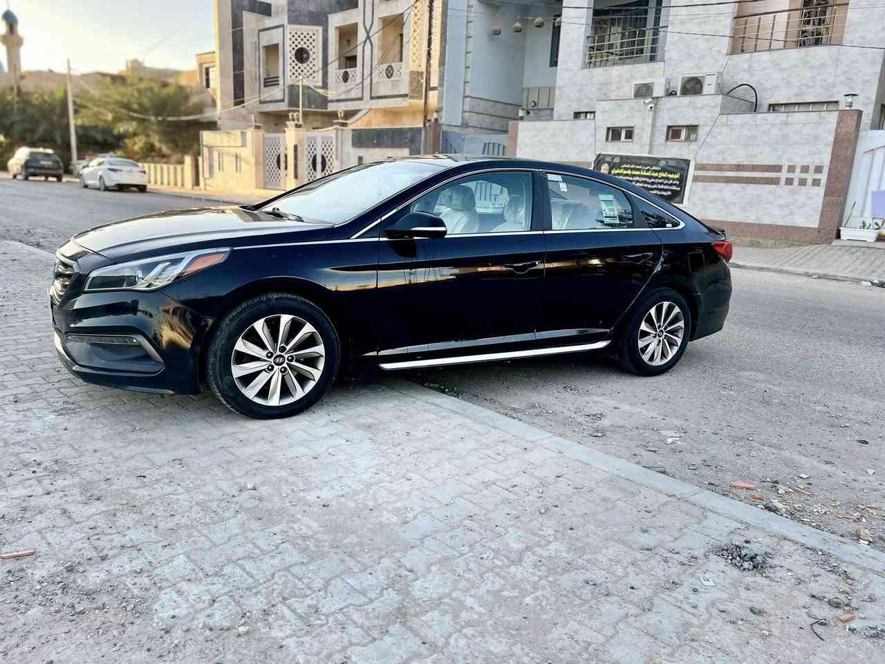 اللهم صلى على محمد وآل محمد 
للبيع سوناته موديل 2017
السياره ادوات ادوات لامتومه ولابيه رقم كصتين قماره وجنطه
دخول جديد ستوه كامله جديده كارتون ماعايزه برغي
مواصفاته
1 لون اسود بلادي
2داخل لونين
3ويل كروم
4اشاير مري
5شاشه+فول تحكمات
6كامره خلفيه
7بلاتوث +اواكس
8كشنات الاماميه كهرباء
9ريمونت تقفيل وتفتيح
10مكينه2400
السياره متعوب عليه شغل درجه اوله
مكان السياره النجف الاشرف
السعر60$الميعجبه السعر يدعيلنه برزق واللهم يرزق الجميع
الاتصال على ***********
