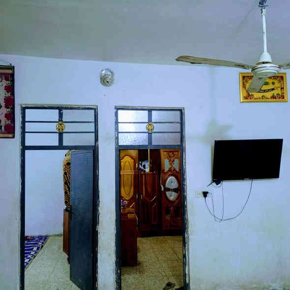 يا الله سلام عليكم بيت للبيع مساحه 150 متر
نضيف او حلو البنيان الي بي غرفتين صاله ترك عدد2
 مطبغ جبير ستقبال جبير البيت بنيان جديد من لبخ اوباض او بنيان كله جديد البيت صب ملاحضه البيت تكدر سوي ثنين يعني خريطه مال بيت يصير ثنين من مجاري او كرهباء موقع البيت بل كسشافات بشارع الصد اي ستفسار الاتصال عله رقم ***********
