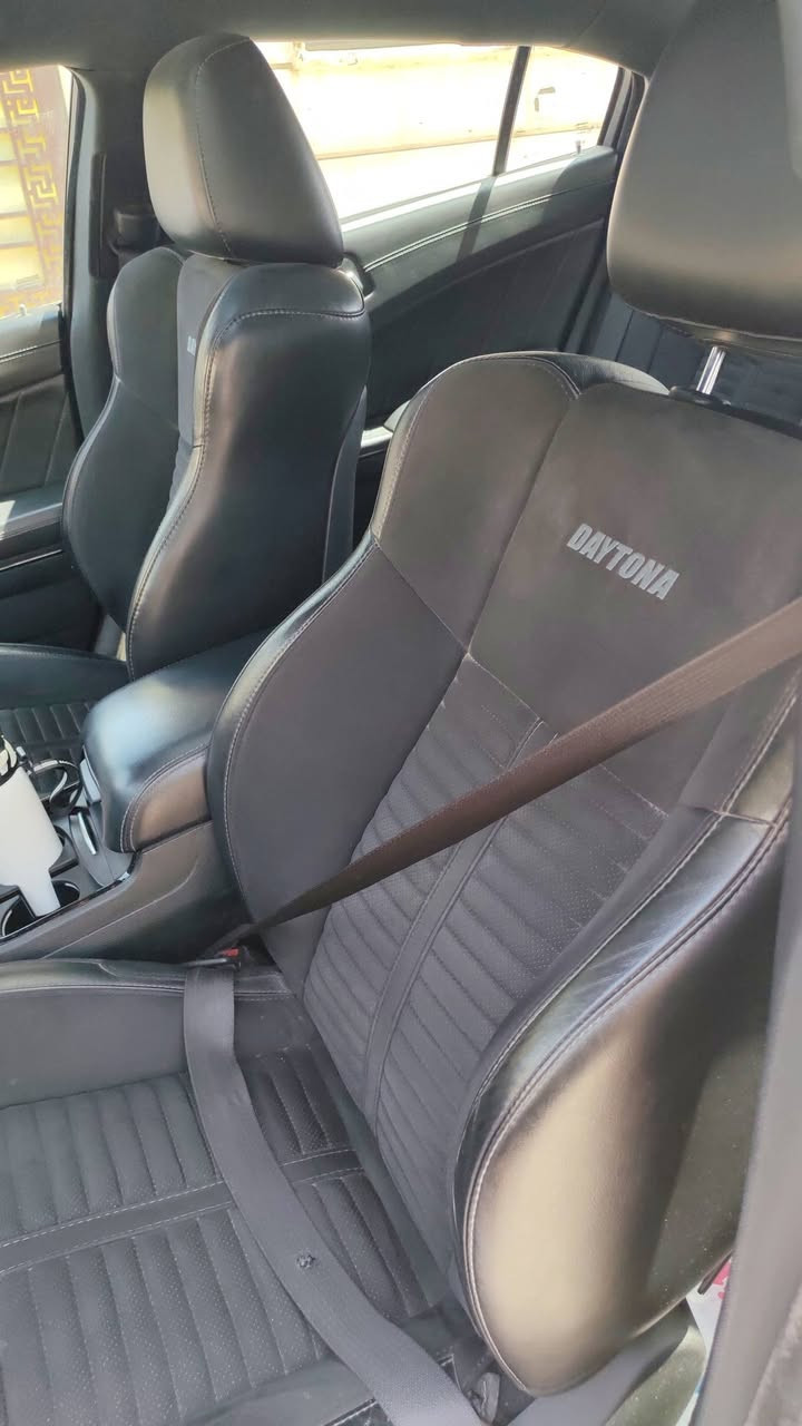 دوج جارجر دايتونا . DAYTON.
الموديل : 2022
المحرك : HEMI . V8 5700
الرقم : بغداد الجديد 
عليها تخم تاير جديد
ماشية 33 ميل
بيها صبغ جاملغ الخلفي و باب مبدل ومصبوغ وصبغ ع كد رصعه بالتكمه مبينه بالصوره مال حادث ايرباك فقط البرده جهة السكن والكشن السكن صور الحادث كدامكم بيها طخات من حادث امريكا مصلحه ع بارد وتكحيل بجم كبس طخه مابي 
المواصفات : 
رادار جانبي 
فتحة سقف ( سلايد )
تشغيل عن بعد
شوتة رياضية
مقاعد خزن وضعيات (ميموري)
LED لايت . منضومه زينون 
كاميرا خلفية
حساسات . 
ويل قياس 20 أنج . 
سستم صوت ALPINE . . 
مقاعد حضن جلد وكنتارا كهربائية . 
المقاعد الأمامية تبريد وتدفئة .
المقاعد الخلفية تدفئة . 
شاشة كبيرة قياس 8.4 أنج . GPS .
ستيرن كهربائي . 
تدفئة ستيرن . 
جناح خلفي ، 
مرآة معتمة للضوء 
وضعيات قياده
مرآة قلابة مع الR  وباقي مواصفات الدايتونا معروفه
للاستفسار ***********
مكانها بغداد الجديده
