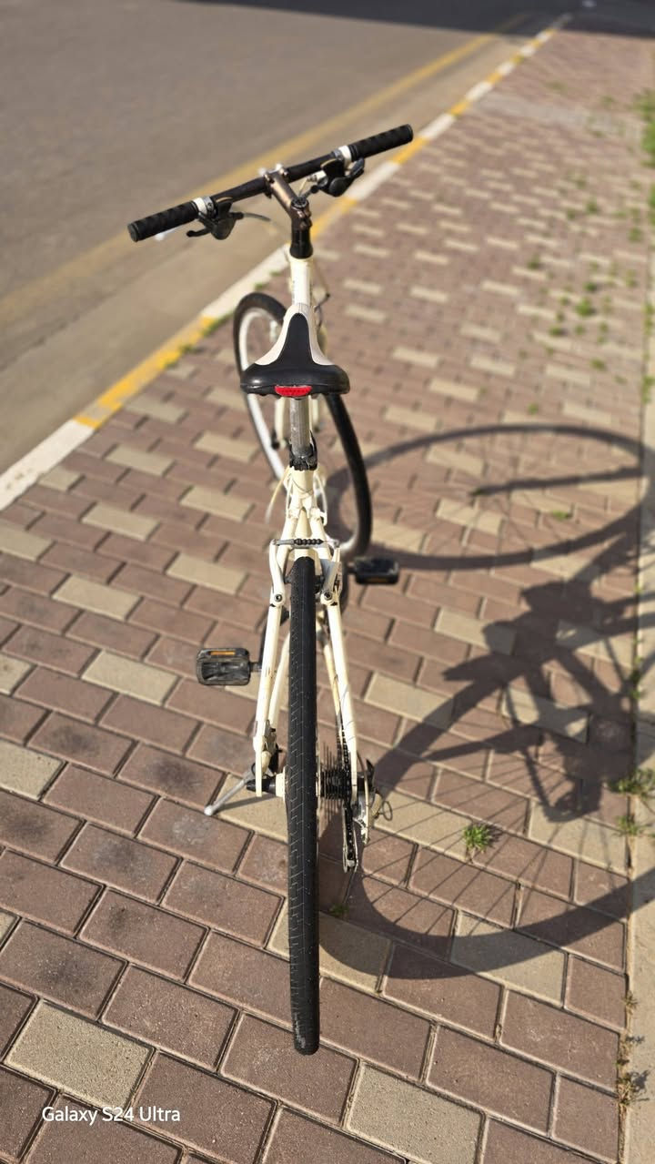 ميحتاج اشرح على هاذا الغزال الماركه معروفه
كلشي واضح بالتصوير والتجربه النضافه واضحه كلشي بلادي من الشركه ***********
